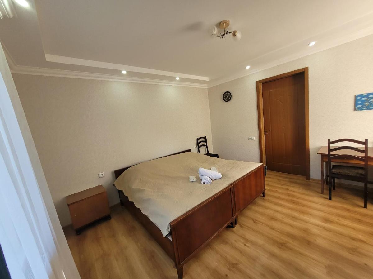 Family Hotel Mountain Panorama Borjomi Εξωτερικό φωτογραφία